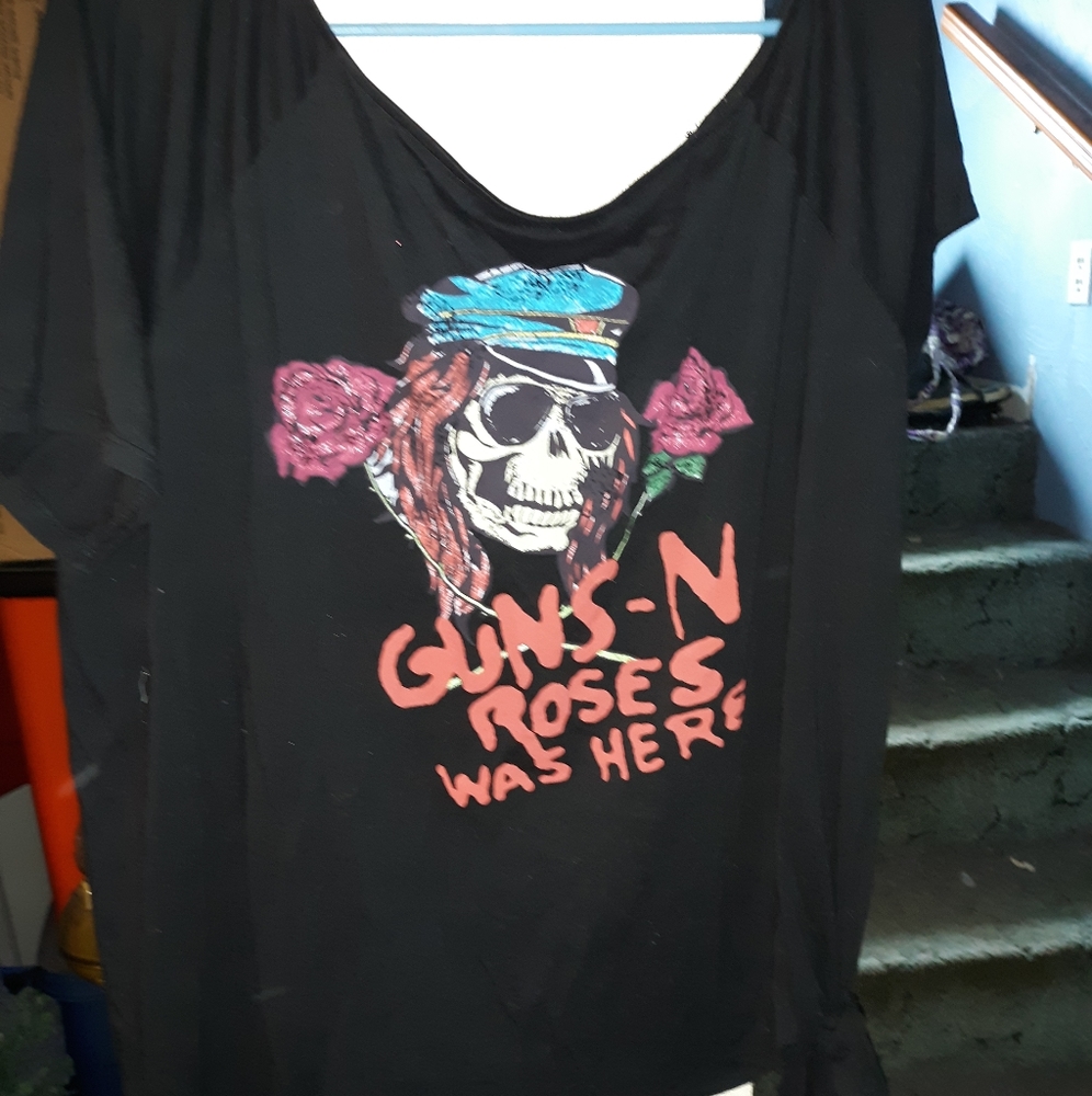 Torrid Guns N Rose's Off-Shoulder Side Tie Top
